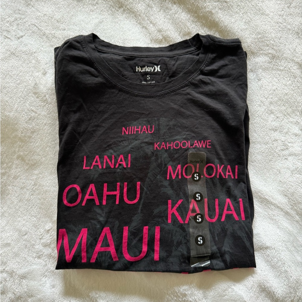 NWT Hurley Hawaiian Islands tee in size Small